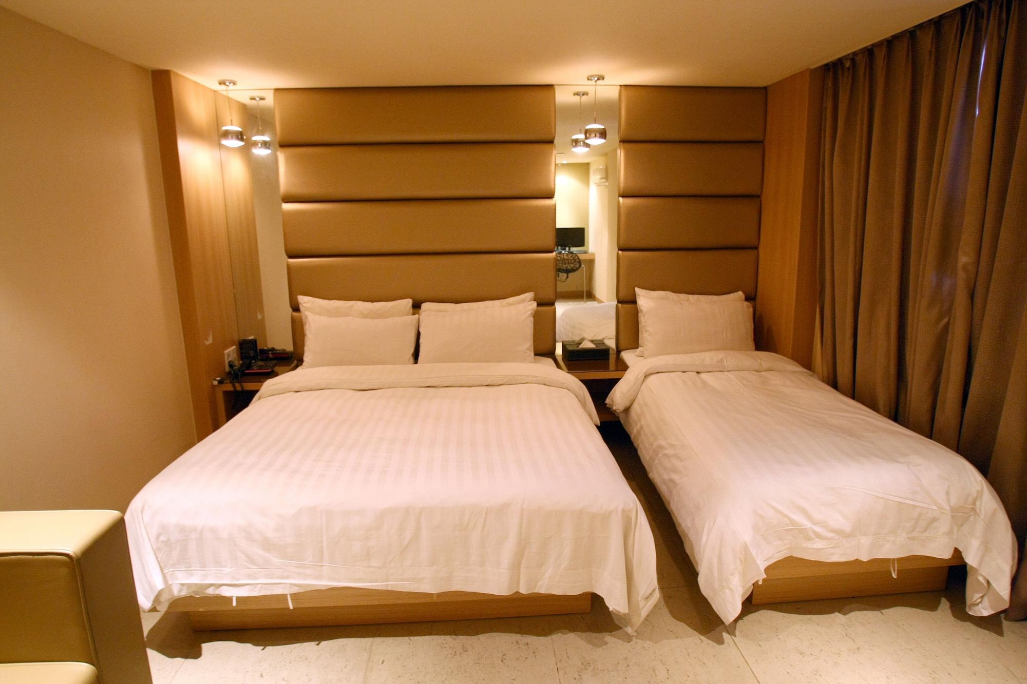 The California Hotel Seoul Seocho Екстериор снимка