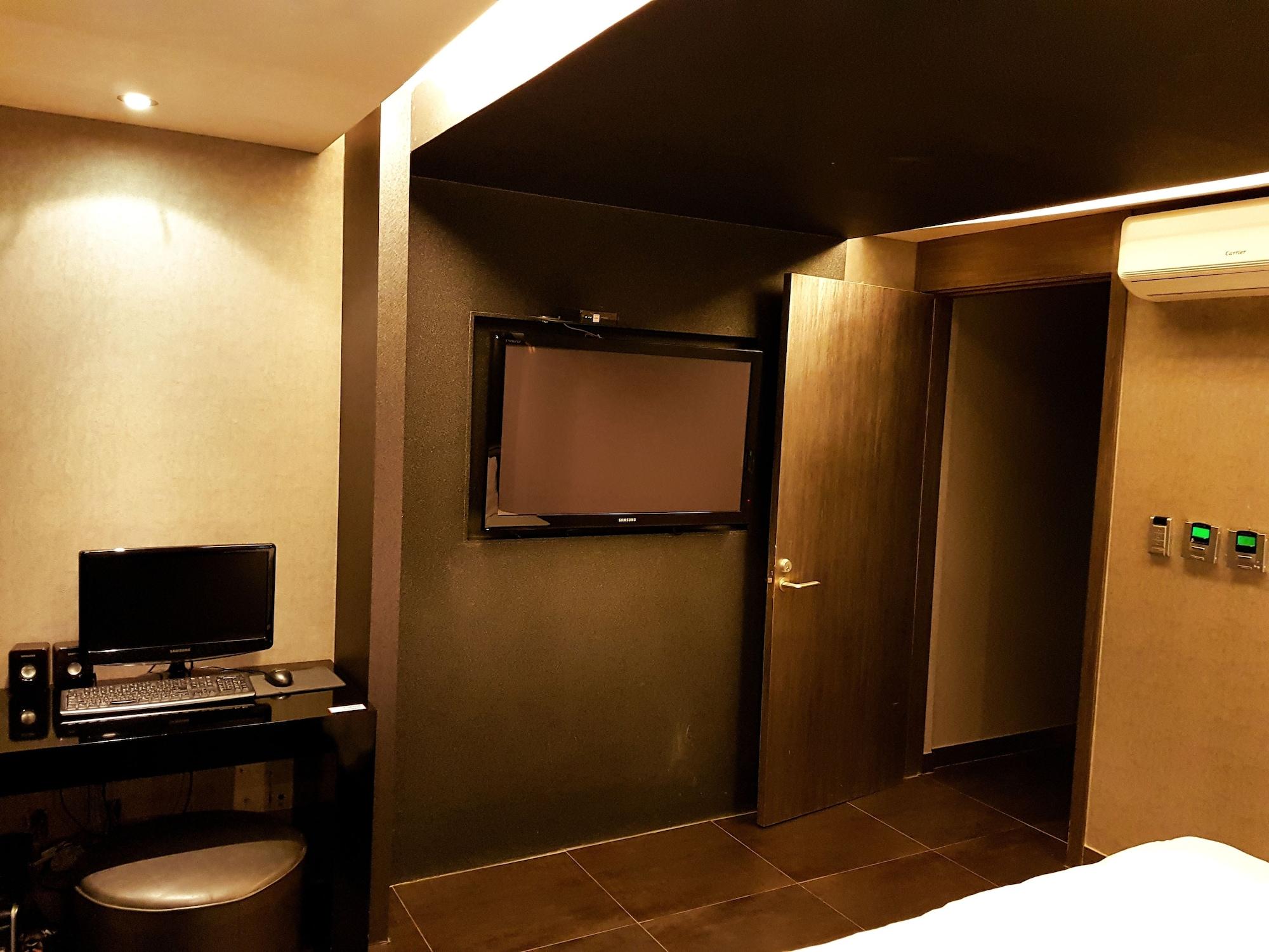 The California Hotel Seoul Seocho Екстериор снимка