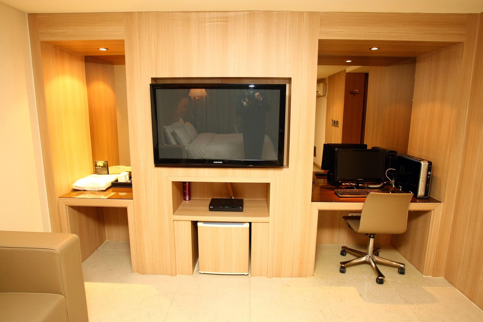 The California Hotel Seoul Seocho Екстериор снимка