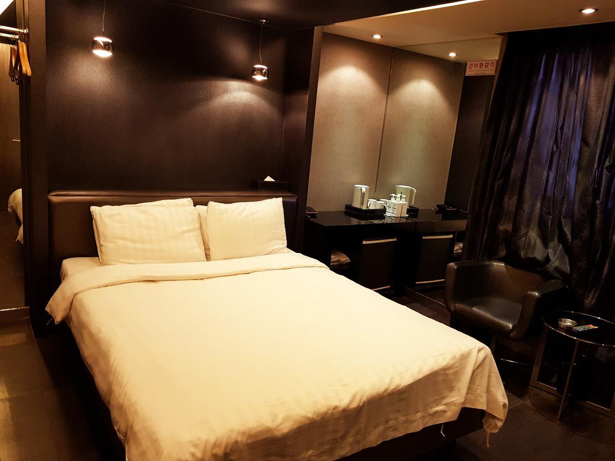 The California Hotel Seoul Seocho Екстериор снимка